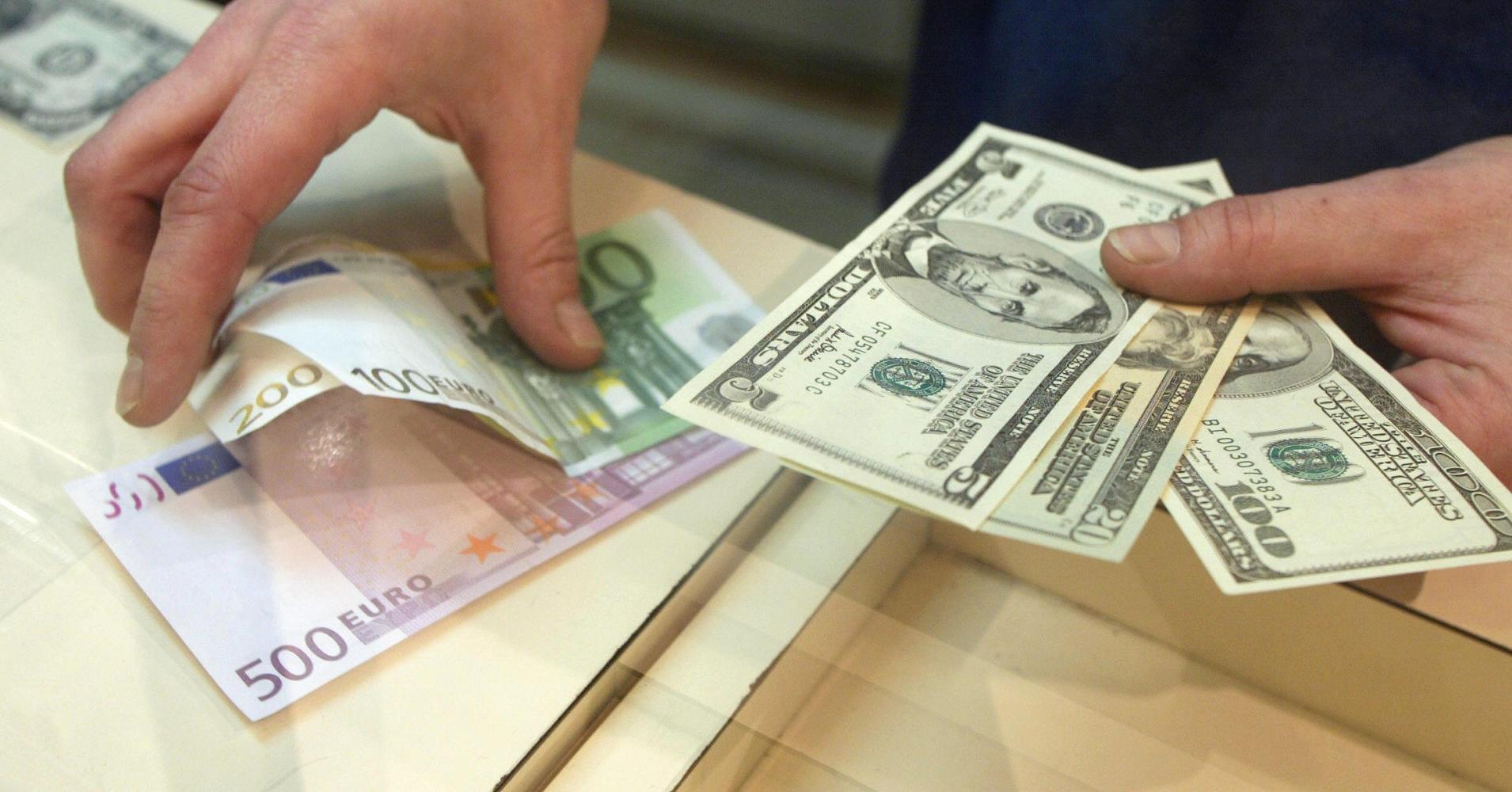 Обмен валют с евро на доллар обмен валют в сбербанках москвы